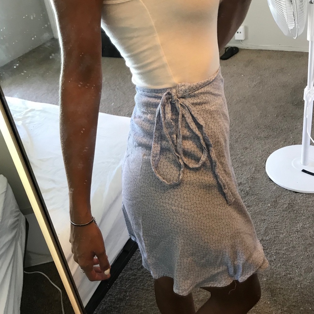 BRANDY MELVILLE- Floral Wrap Skirt